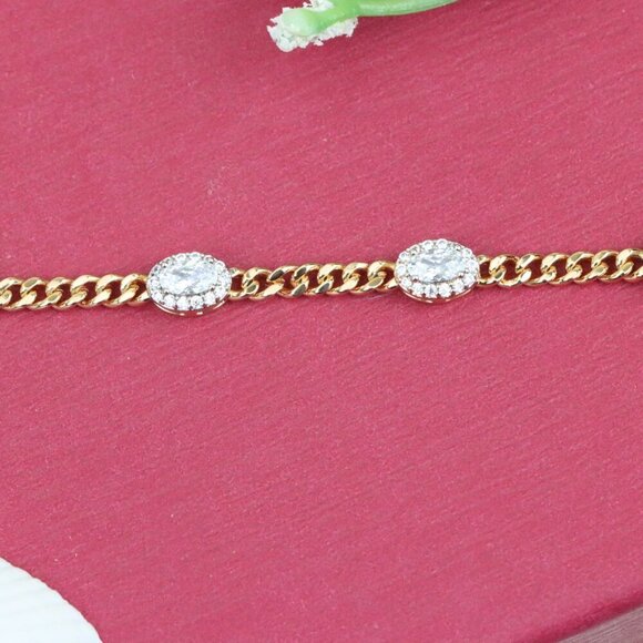 "Elegant Oval Crystal Rose Gold Bracelet with Classic Chain Design, XPBL0827 - Picture 1 of 12